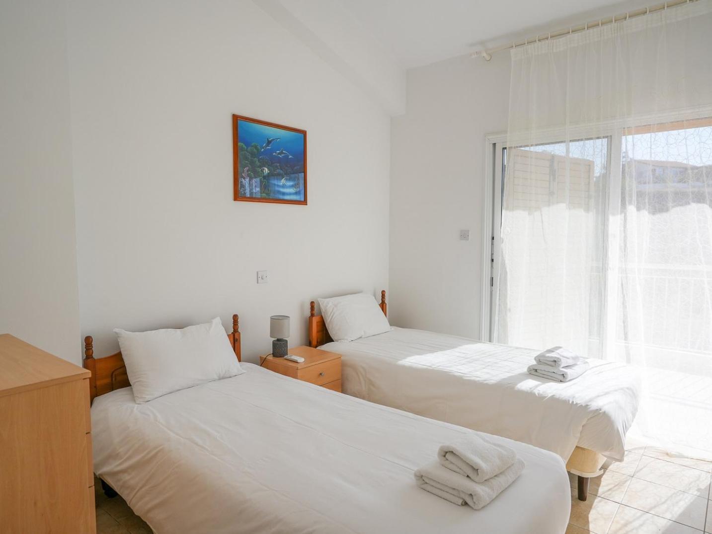 Apartamento Resitour - Regina Gardens Paphos Exterior foto